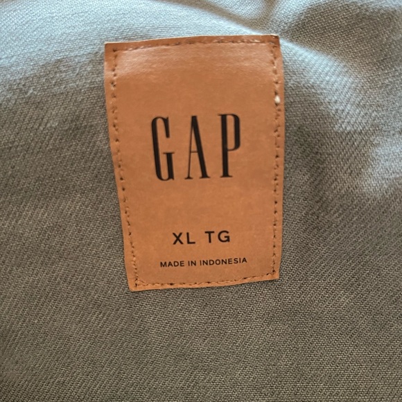 Gap Camo Overshirt Size XL - Picture 3 of 4